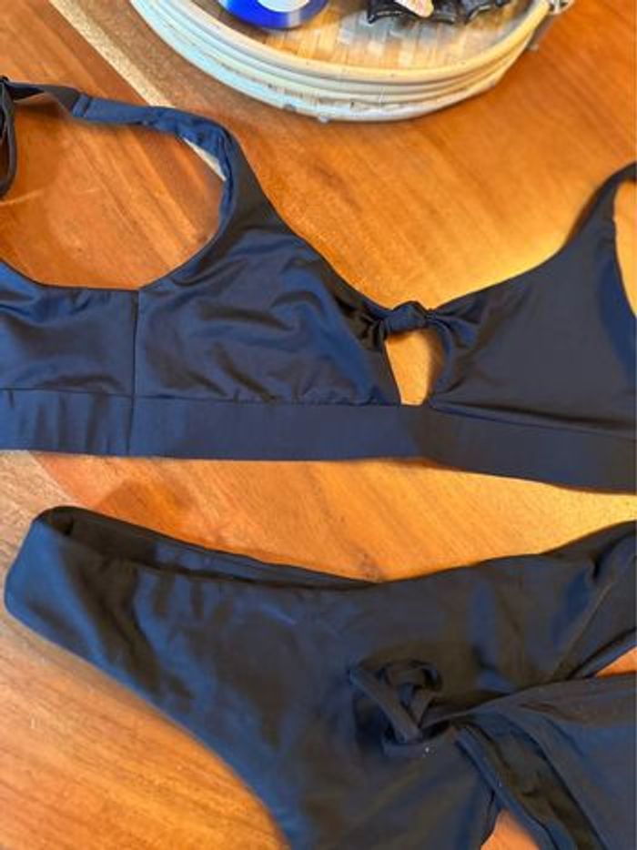 Ensemble deux pièces maillot de bain noir Calzedonia taille S neuf - photo numéro 2