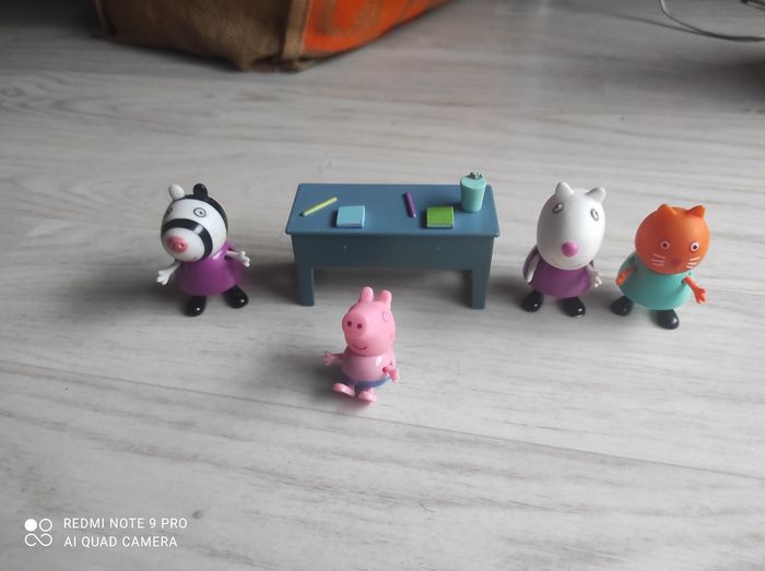 Lot figurines Peppa pig