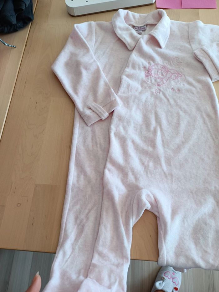 Pyjama une pièce avec pieds 24 mois - photo numéro 6