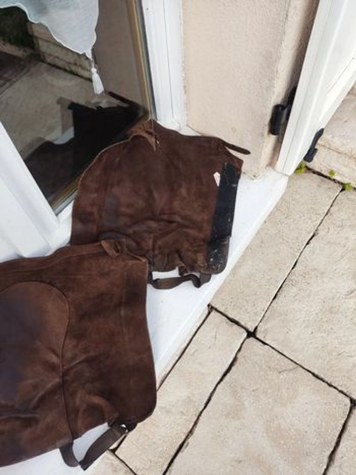 shaps déjà servi, cuir véritable - photo numéro 2