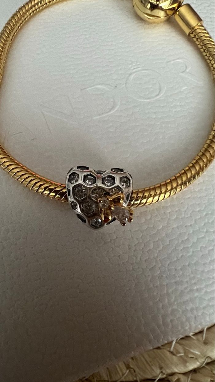 Charm cœur nid d’abeille et abeille bridgerton