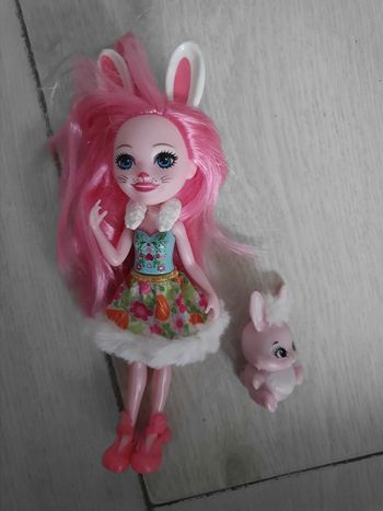 Poupee enchantimals lapin