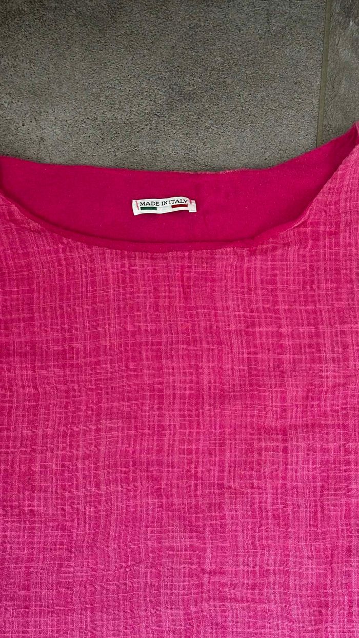 💫 Ravissant et original tee shirt / Haut made in Italy 46 / 48 une pure splendeur en parfait état - photo numéro 2