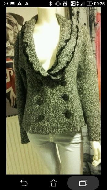 Gilet neuf gris taille 40