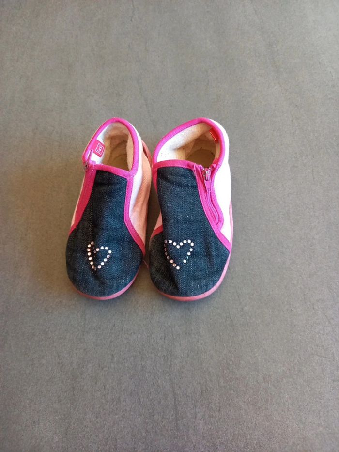 Chaussons fille taille 27
