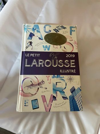 Le petit Larousse illustré
