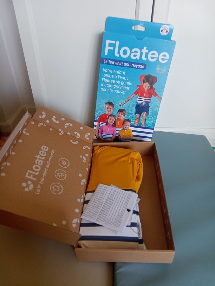 T-shirt anti noyade neuf Floatee taille 3 ans - photo numéro 2