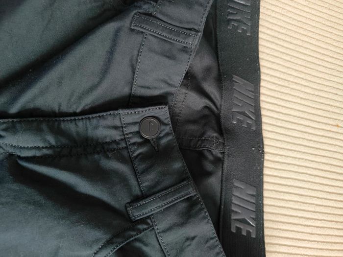 Pantalon noir Nike taille 12/13ans - photo numéro 2