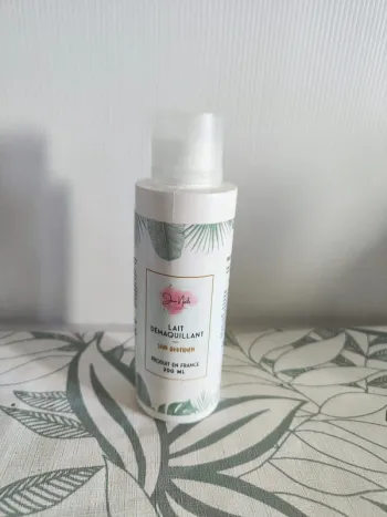 Jova nails lait démaquillant 200ml  valeur 12€  à utiliser 6 mois après ouverture