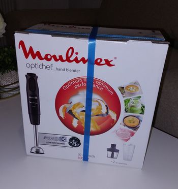 Mixeur plongeant moulinex neuf 3en1 1000w avec turbo et option anti-eclaboussures

1000w 10vitesses avec turbo et option anti-eclaboussures