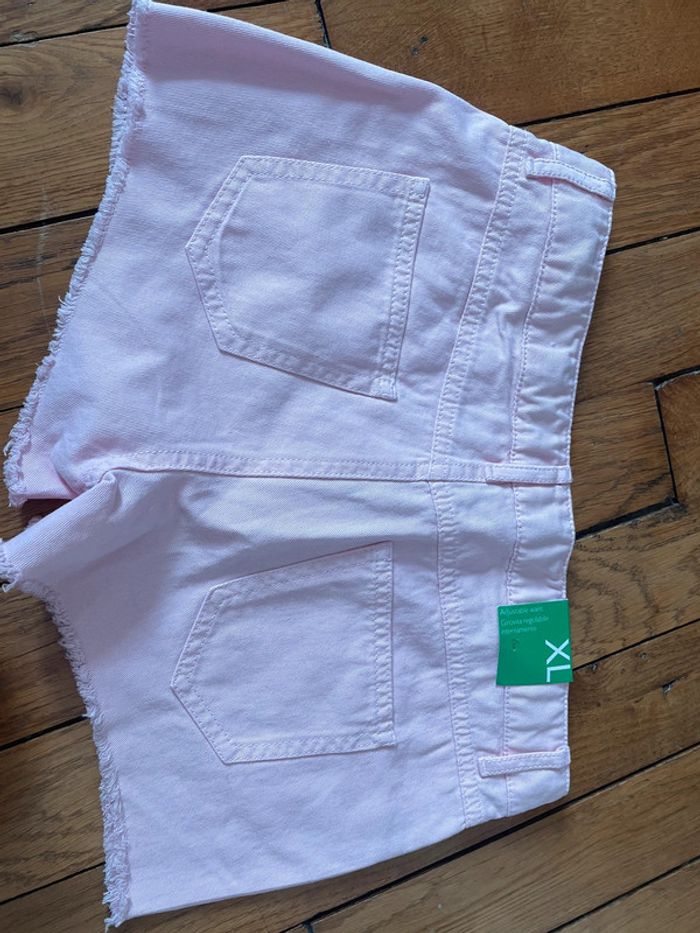 Short rose Benetton - photo numéro 2