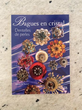 Livre Bagues en cristal