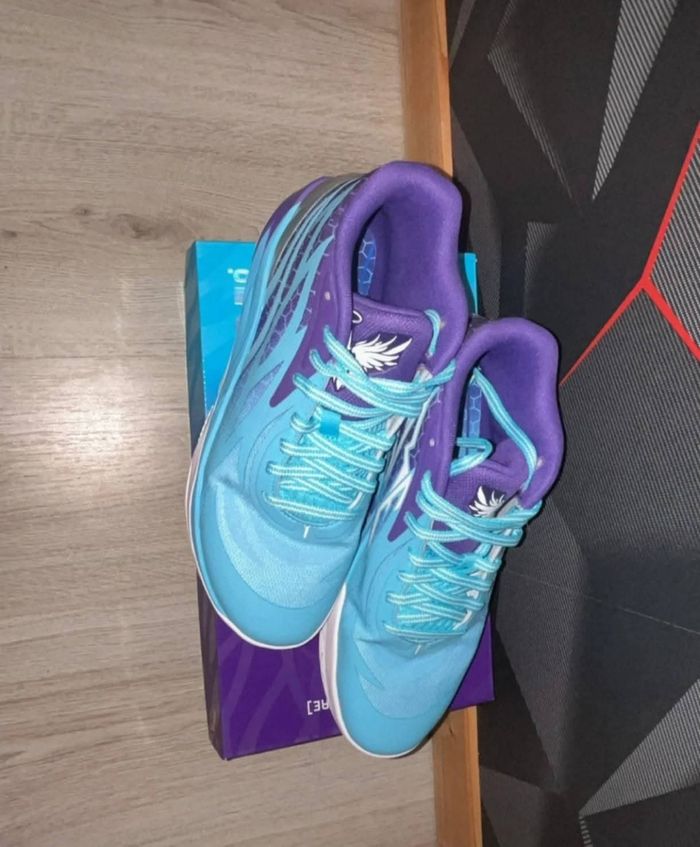 Chaussures de basketball - photo numéro 2