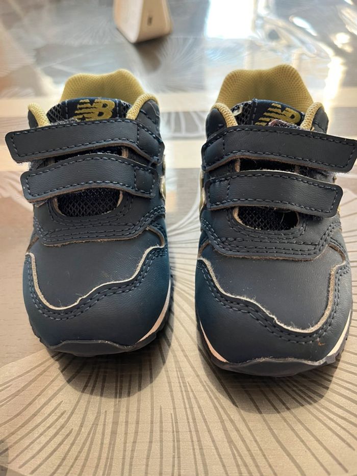 Baskets bébé New Balance taille 21