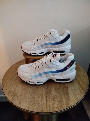 Baskets Nike T 37,5