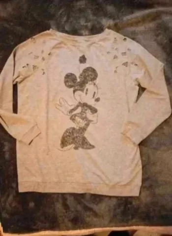 Sweat  minnie  disney  taille L