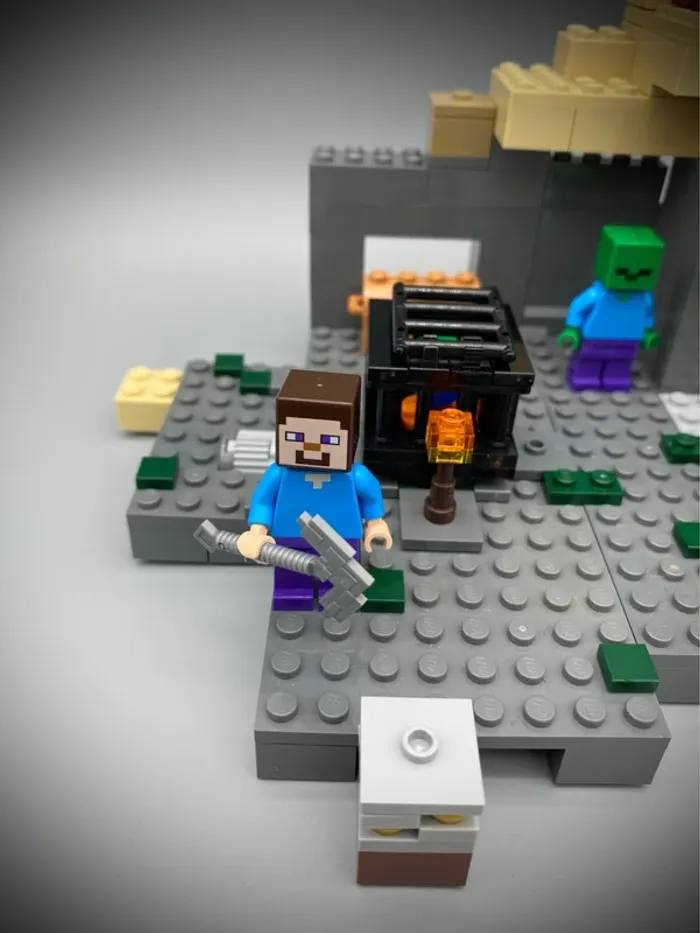 LEGO Minecraft 21119 - Le Donjon - Complet avec Notice - photo numéro 2