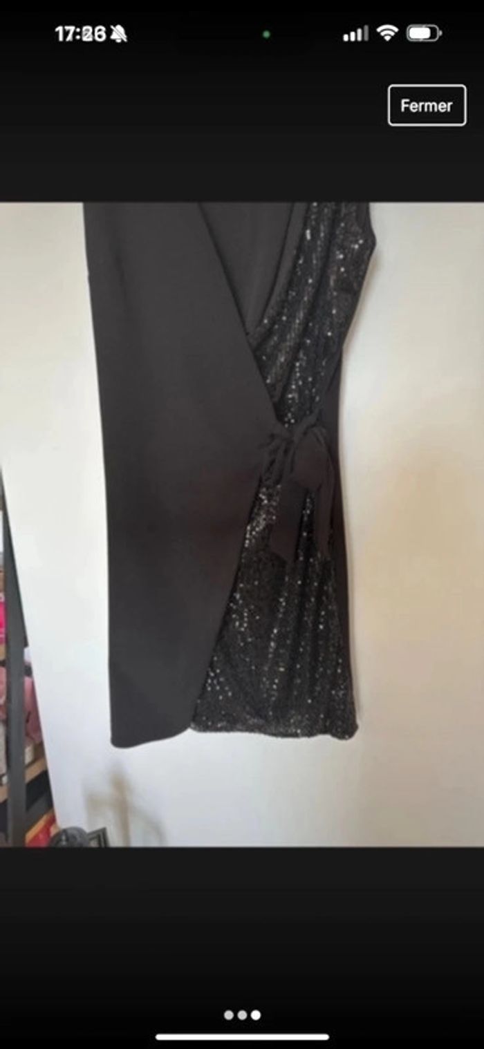Robe avec sequins - photo numéro 2