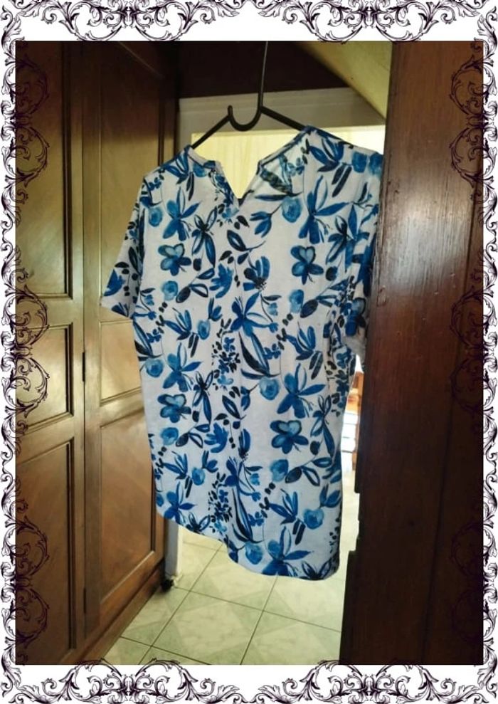 T-shirt col rond blanc et bleu fleuri taille 34/36 - photo numéro 10