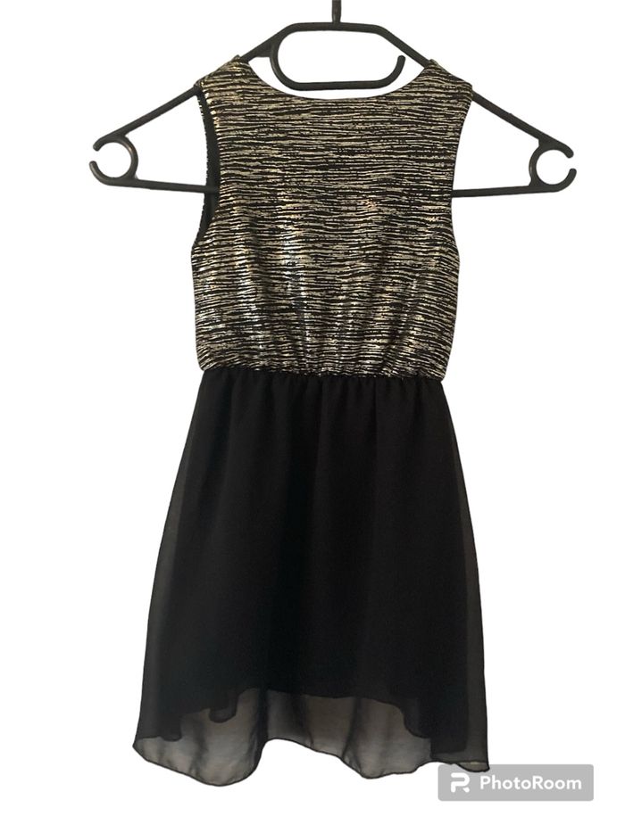 Très jolie robe de soirée 3 ans - photo numéro 2