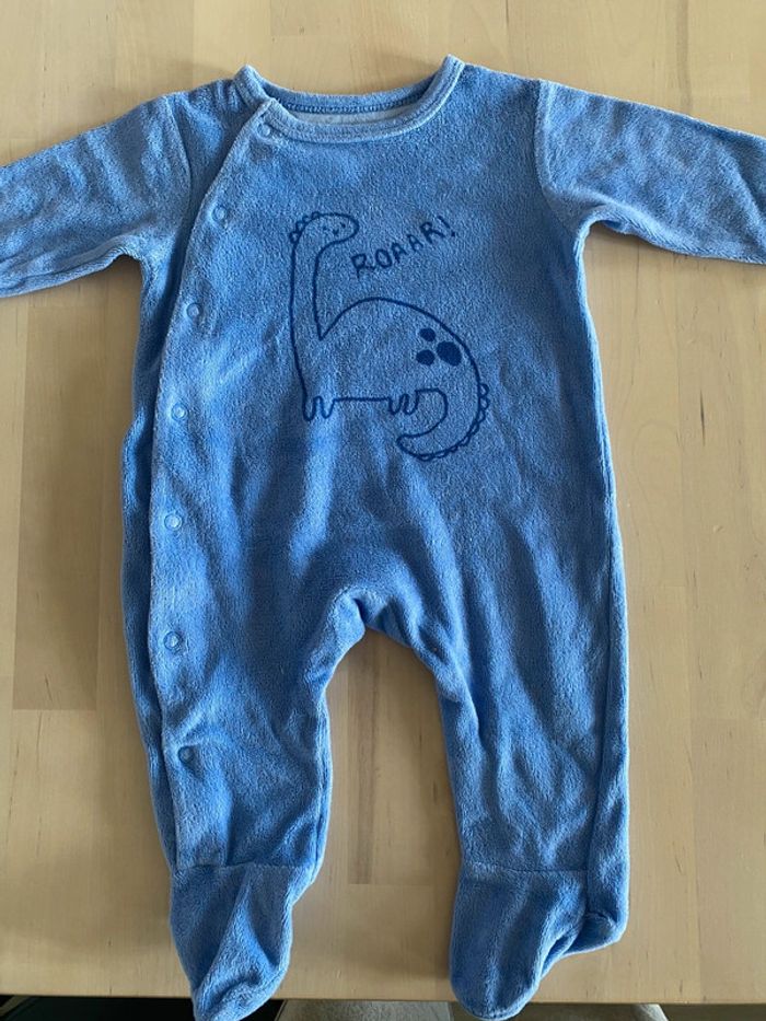 Lot 5 pyjamas en velours - taille 3 mois - photo numéro 2