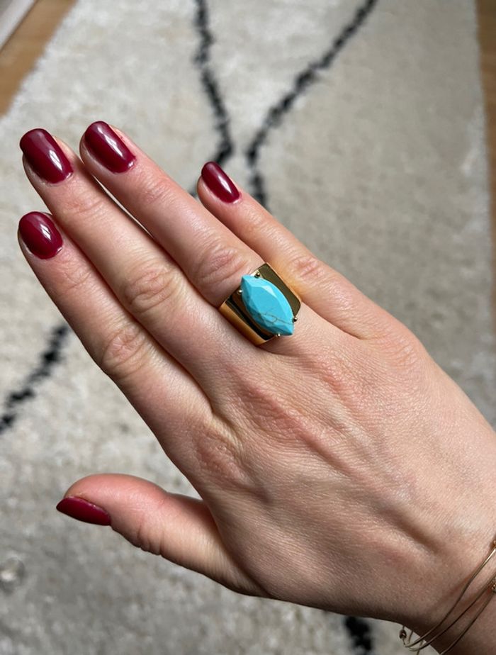 Bague en argent dorée à l’or 18 K et turquoise 💫