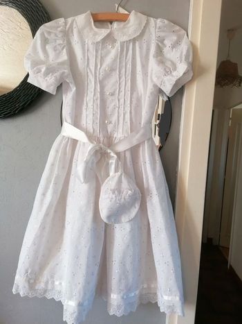 Robe 10/12ans, année 80, broderie anglaise, polyester