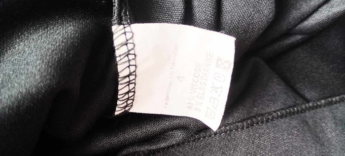 Haut court fleuri  sans manches à bretelles col V " Filles du Monde" Taille 4 - photo numéro 9