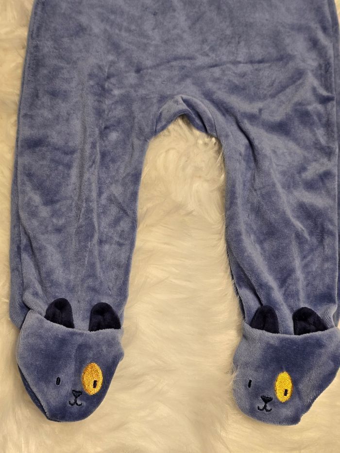 NEUF (non porté) 😍🤩💙pyjama 12 mois garçon 💙🤩😍 - photo numéro 2