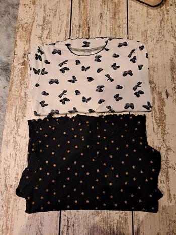 Lot de 2 t shirt  papillons brillant et etoile