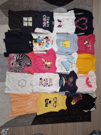 Vend  lot de t shirt manches longues et robes d'été (4/5ans)