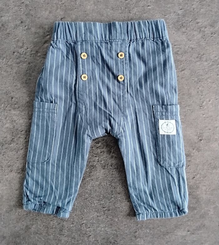 Tee-shirt + pantalon - photo numéro 2