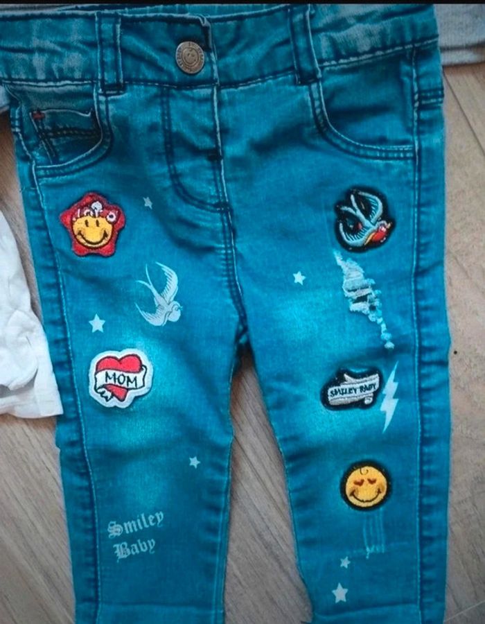 Ensemble Smiley jean, gilet et haut 9 mois - photo numéro 3