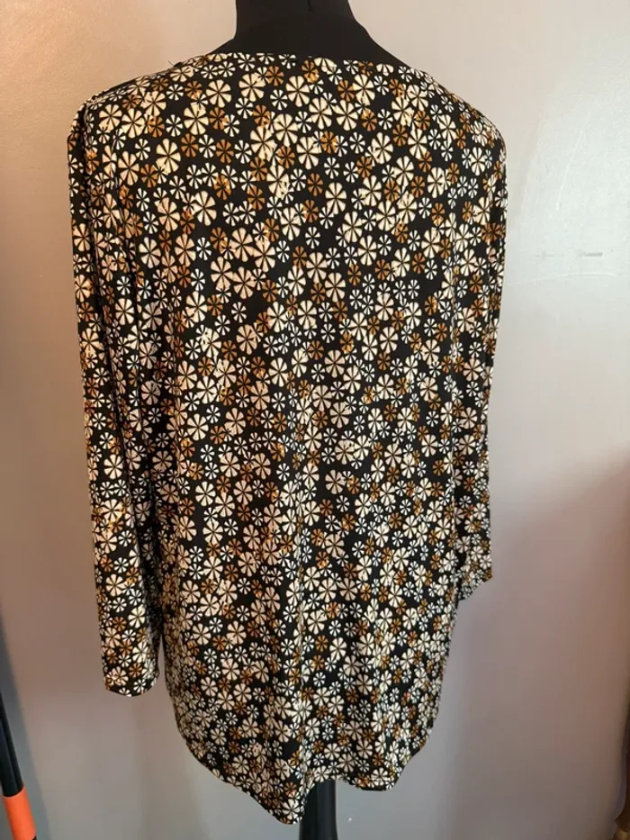 Superbe blouse Armand Thierry - photo numéro 3
