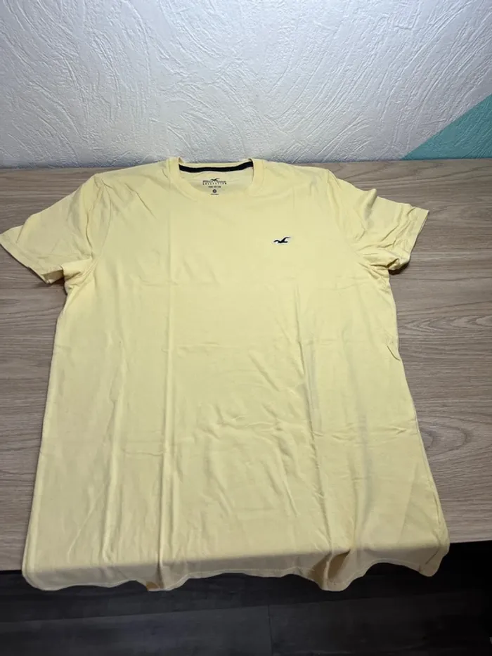 T-shirt Hollister - taille M - couleur jaune - photo numéro 4
