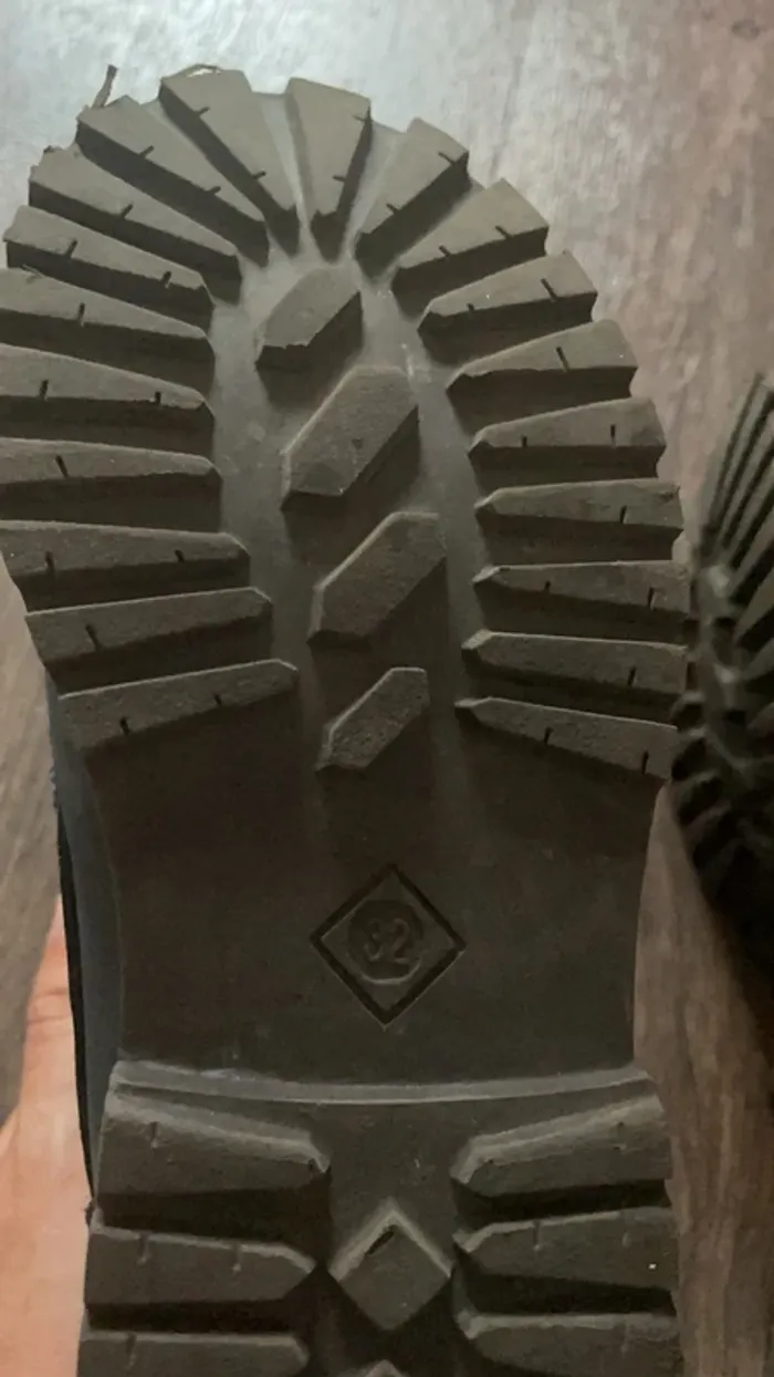 Chaussures garçon 32 - photo numéro 4