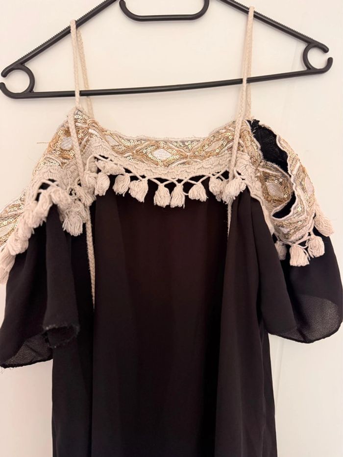 Robe ample à manche tombantes avec dentelle - photo numéro 3