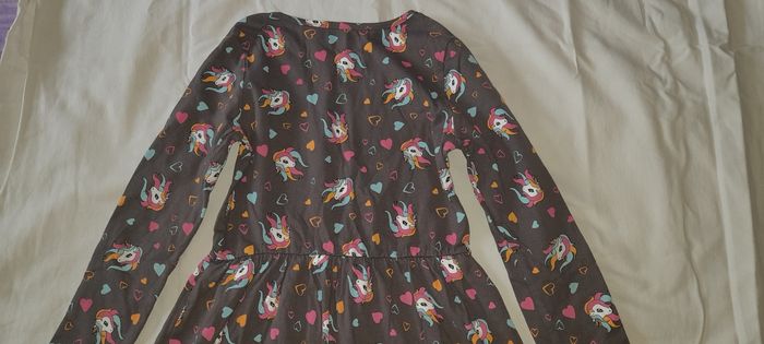 Robe fille à motifs