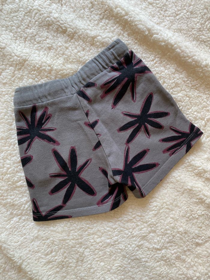 Short Zara taille 18/24 mois - photo numéro 2