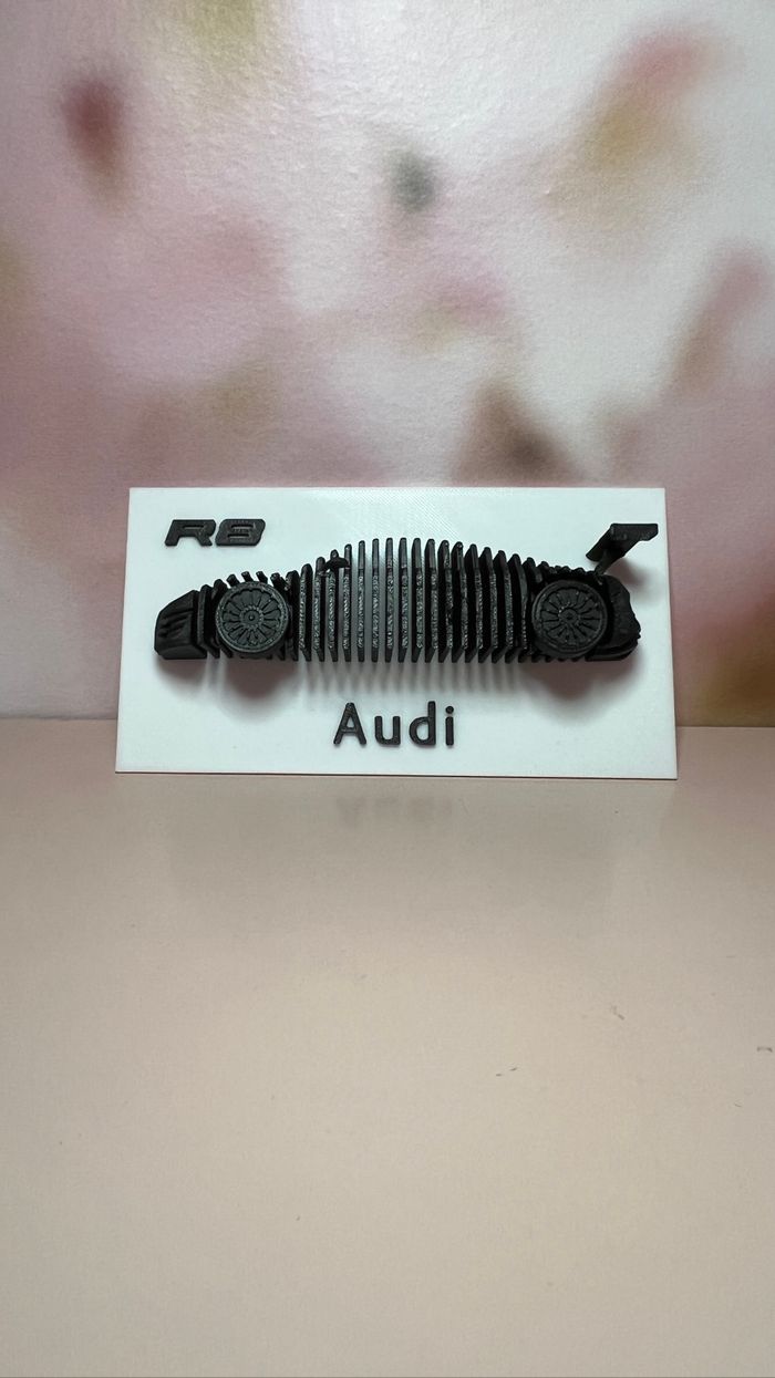 Sculpture Audi R8 - photo numéro 2