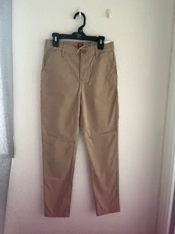 Pantalon chino Lévi’s taille 12 ans 💫
