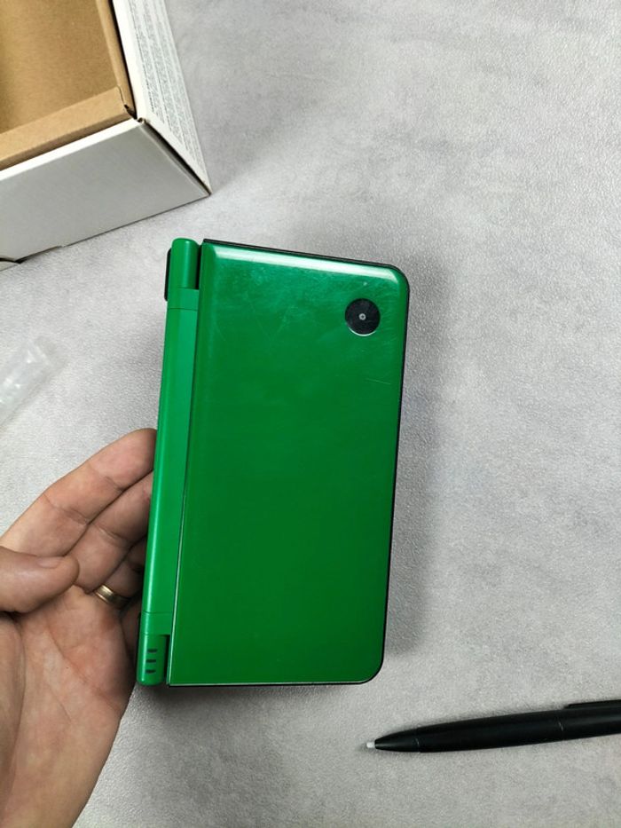 Console Nintendo DSi XL – Édition verte – Complète en boîte - photo numéro 7
