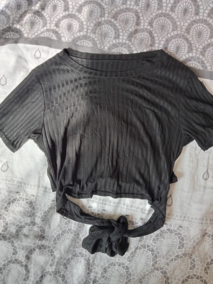 Crop top