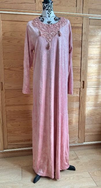 Robe orientale velours rose poudré taille XL neuve perles & brillants