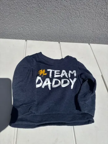 Pull team Daddy taille 9/12 mois 80cm