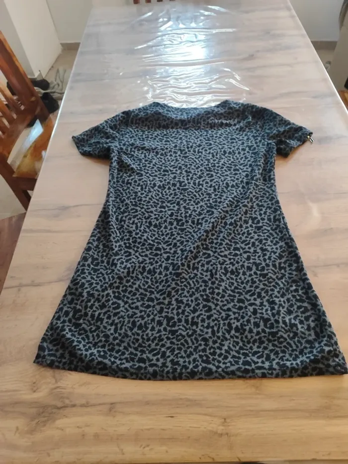 Robe Vegas noire imprimé animalier T.M