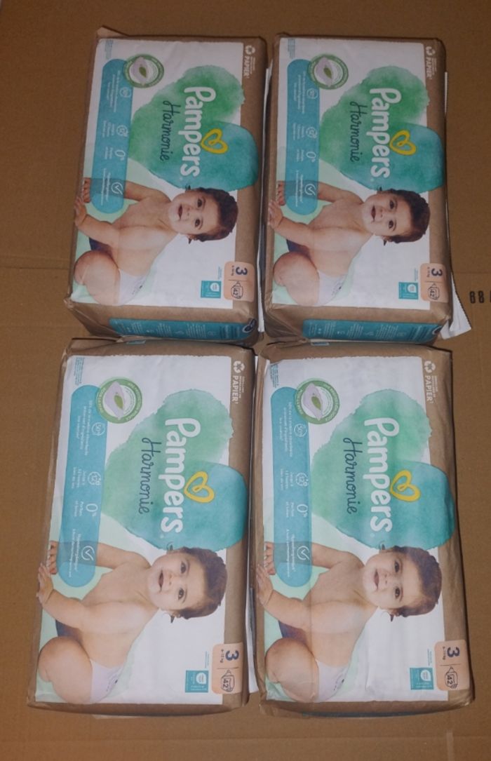 Pampers harmony (4 x 42 couches)6-10 kg taille 3 - photo numéro 2