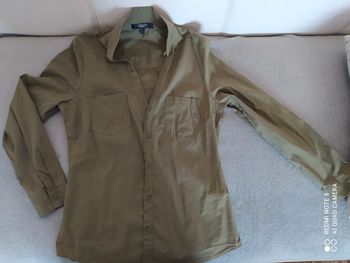 Chemise cintrée kaki taille S Jennyfer