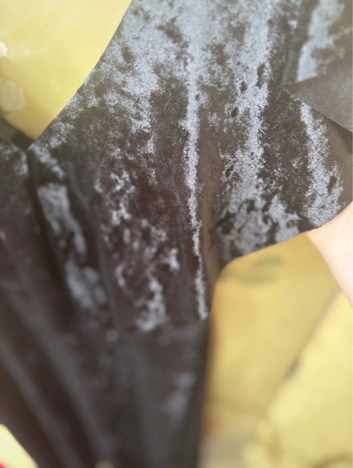 Robe noire velours - photo numéro 4