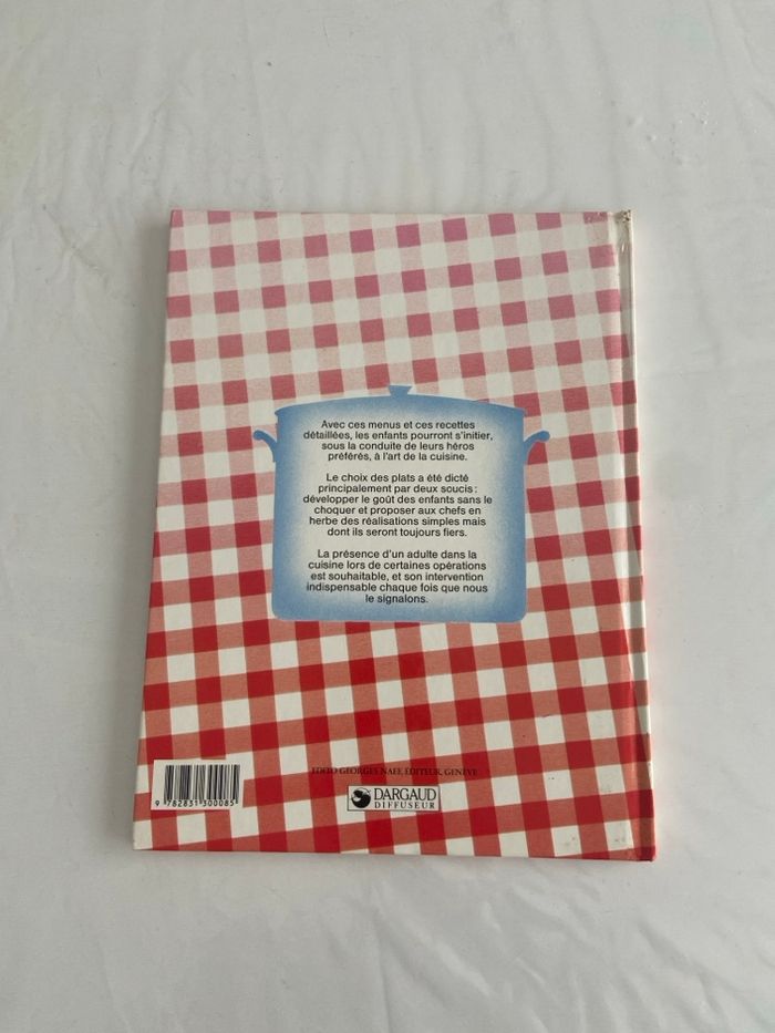 Livre de Recettes Disney Vintage – “La Cuisine Enchantée de Mickey” - photo numéro 2